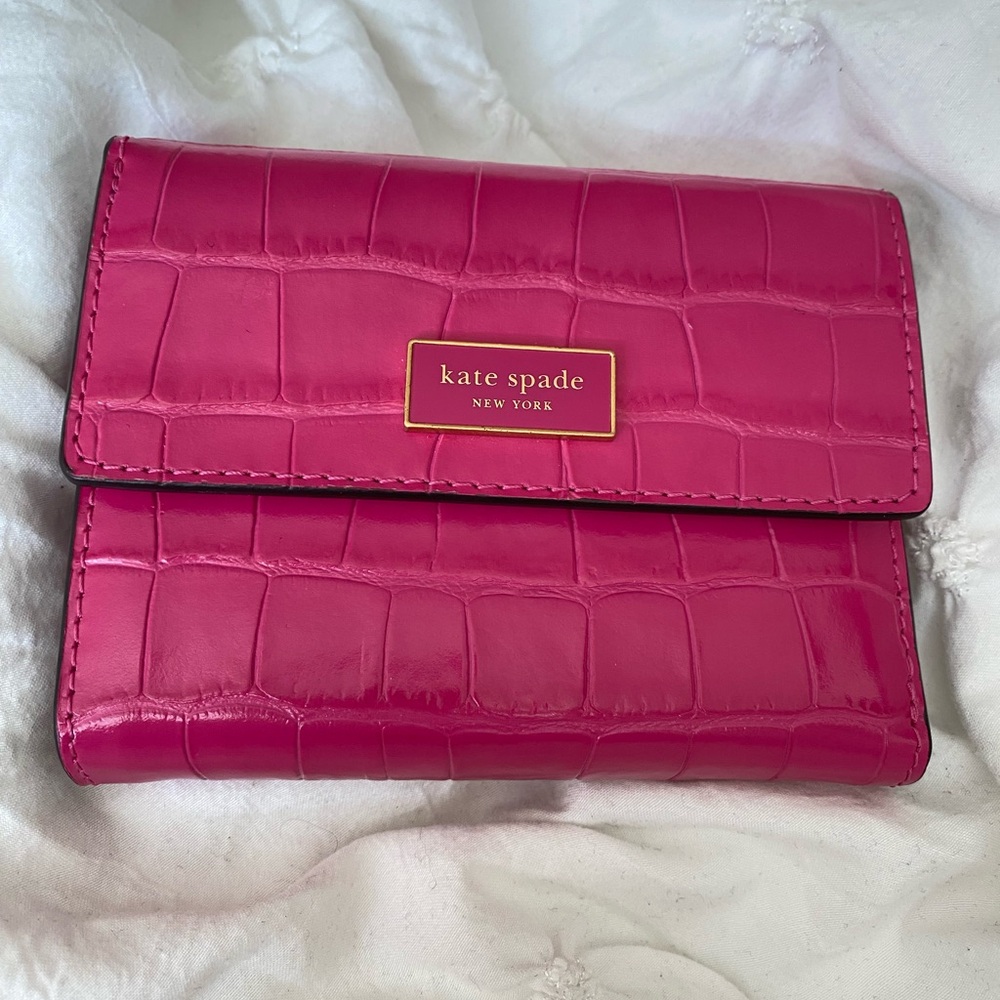 Kate Spade Katy Pink Croc-Embossed Bifold Flap Wallet